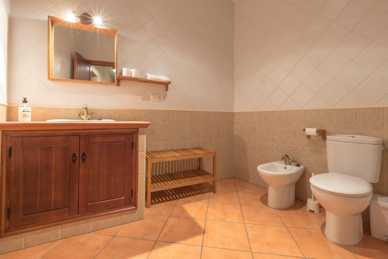 Casa Rural La Fuente Segura de Leon Ngoại thất bức ảnh