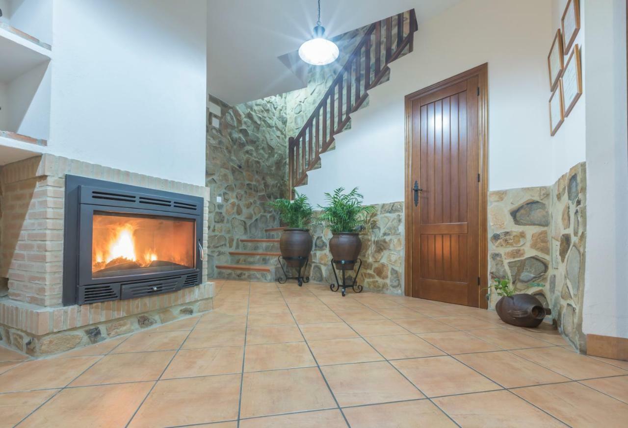 Casa Rural La Fuente Segura de Leon Ngoại thất bức ảnh